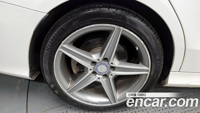 Mercedes-Benz C-Class C200 AMG Line