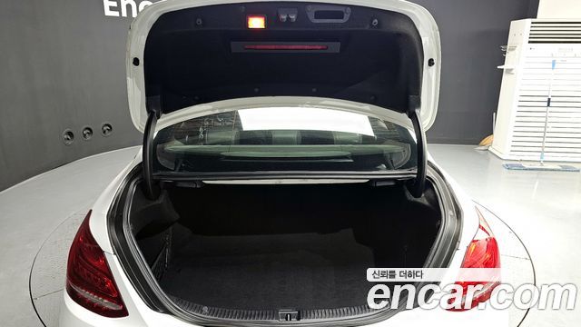 Mercedes-Benz C-Class C200 AMG Line