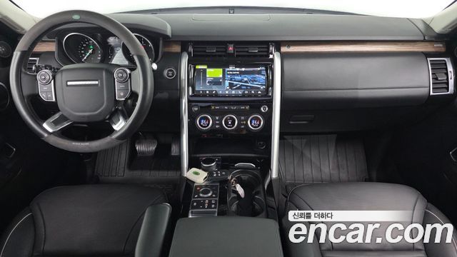 Land Rover Discovery 3.0 TD6 HSE Luxury