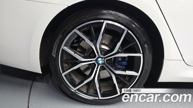 BMW 5-Series 530i xDrive M Sport Package