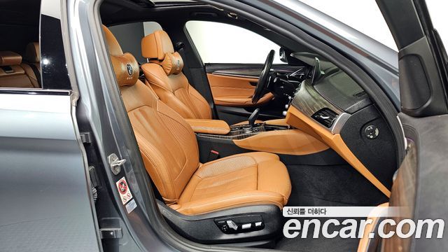 BMW 5Series (G30) 520d xDrive M Sport Package Plus