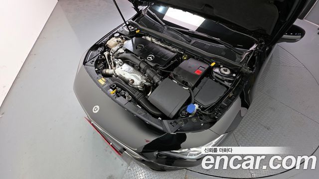 Mercedes-Benz CLA-Class CLA250 4MATIC
