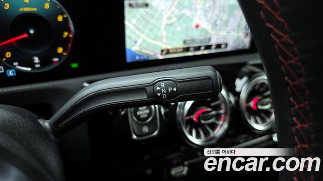 Mercedes-Benz CLA-Class CLA250 4MATIC
