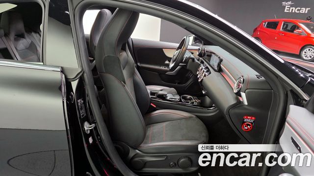Mercedes-Benz CLA-Class CLA250 4MATIC