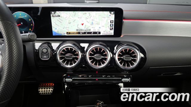 Mercedes-Benz CLA-Class CLA250 4MATIC