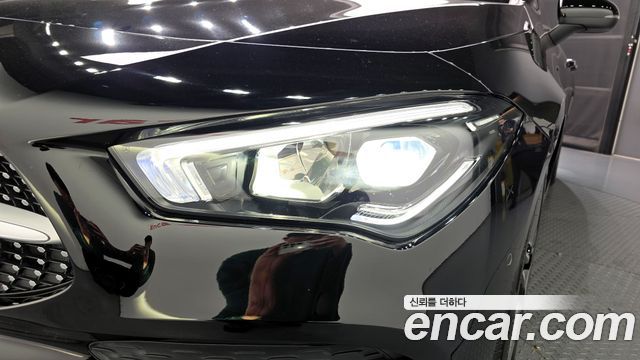 Mercedes-Benz CLA-Class CLA250 4MATIC