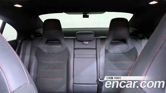 Mercedes-Benz CLA-Class CLA250 4MATIC