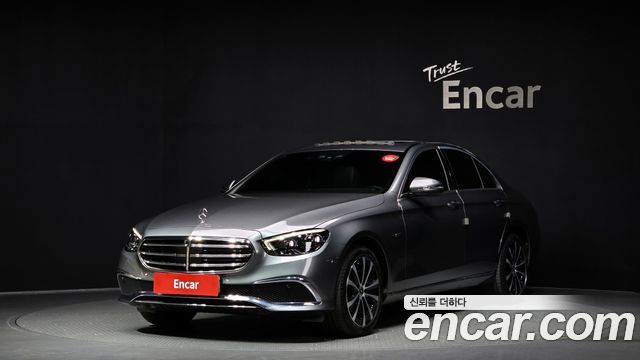 Mercedes-Benz E-Class E300e 4MATIC Exclusive