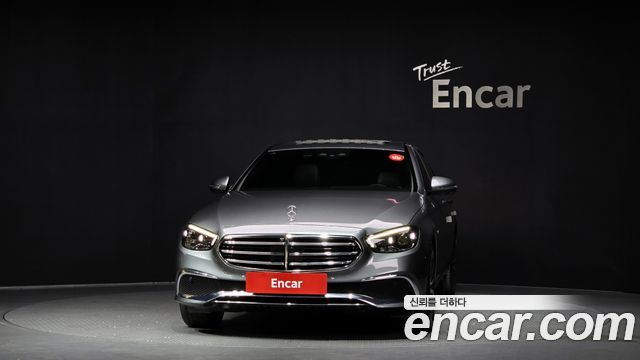Mercedes-Benz E-Class E300e 4MATIC Exclusive