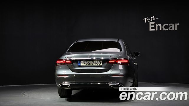 Mercedes-Benz E-Class E300e 4MATIC Exclusive