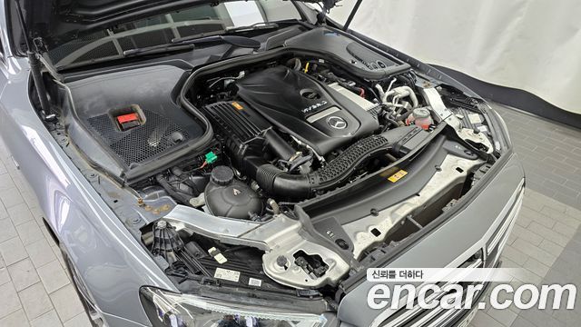 Mercedes-Benz E-Class E300e 4MATIC Exclusive