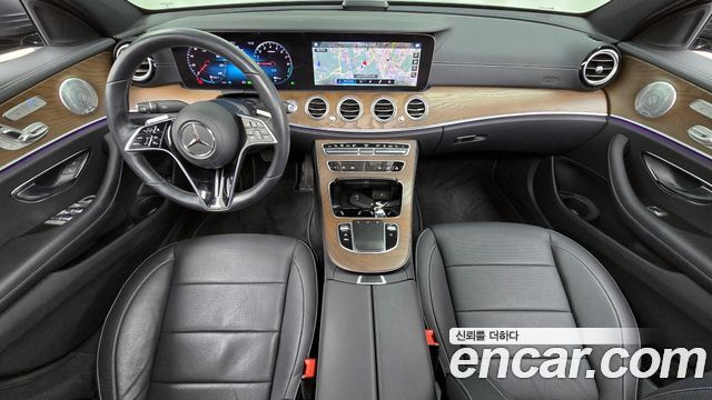Mercedes-Benz E-Class E300e 4MATIC Exclusive