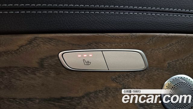 Mercedes-Benz E-Class E300e 4MATIC Exclusive