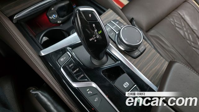 BMW 5-Series 530i M Sport Package Plus