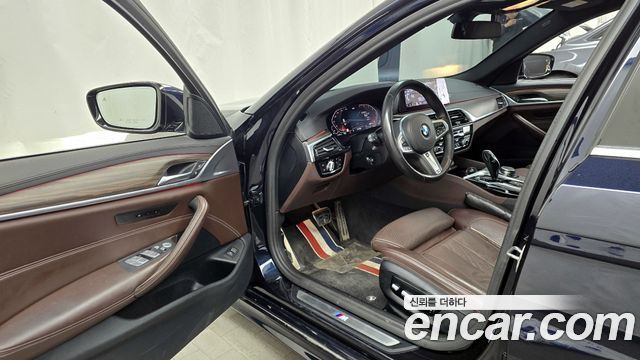 BMW 5-Series 530i M Sport Package Plus