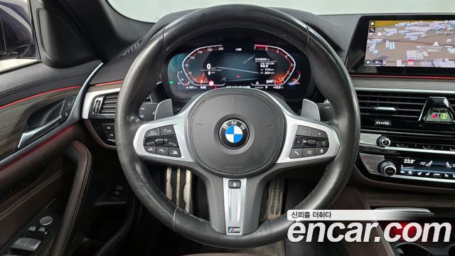 BMW 5-Series 530i M Sport Package Plus