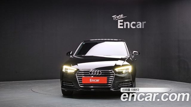 Audi A4 45 TFSI Premium