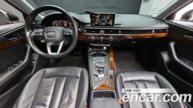 Audi A4 45 TFSI Premium