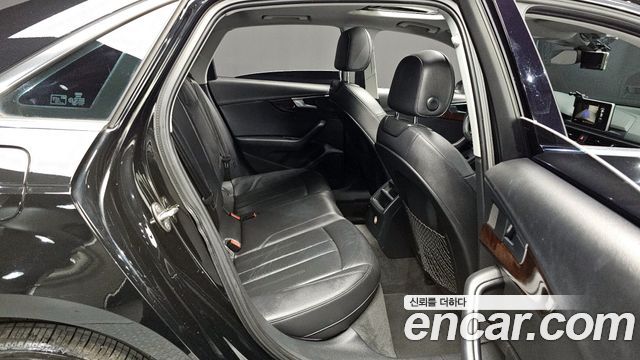 Audi A4 45 TFSI Premium