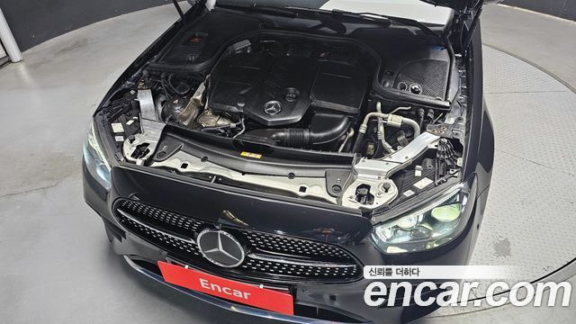 Mercedes-Benz E-Class E220d 4MATIC AMG Line