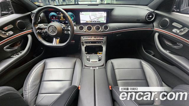 Mercedes-Benz E-Class E220d 4MATIC AMG Line