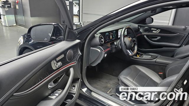 Mercedes-Benz E-Class E220d 4MATIC AMG Line