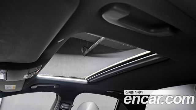 Mercedes-Benz E-Class E220d 4MATIC AMG Line
