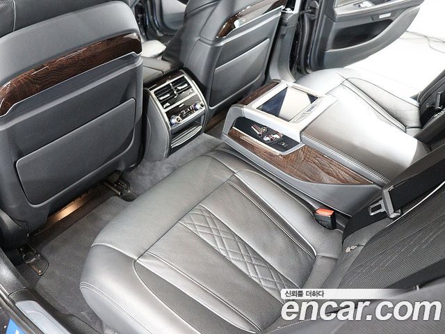 BMW 7-Series 730d xDrive
