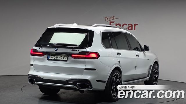 BMW X7 xDrive 40i Design Pure Excellence 7-Seater