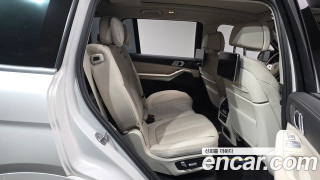 BMW X7 xDrive 40i Design Pure Excellence 7-Seater