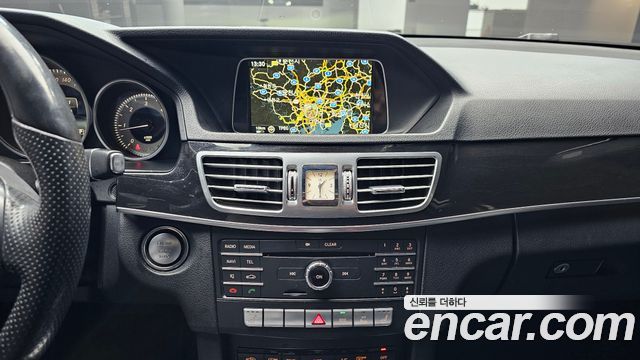 Mercedes-Benz E-Class E250 BlueTec 4MATIC AV