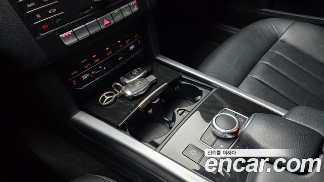 Mercedes-Benz E-Class E250 BlueTec 4MATIC AV