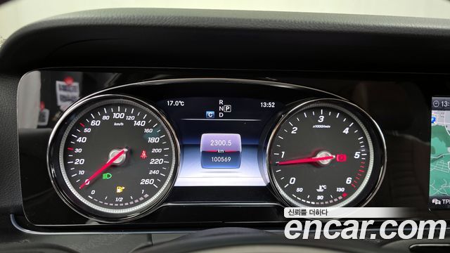 Mercedes-Benz E-Class E220d Avantgarde