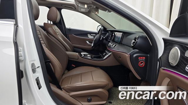 Mercedes-Benz E-Class E220d Avantgarde