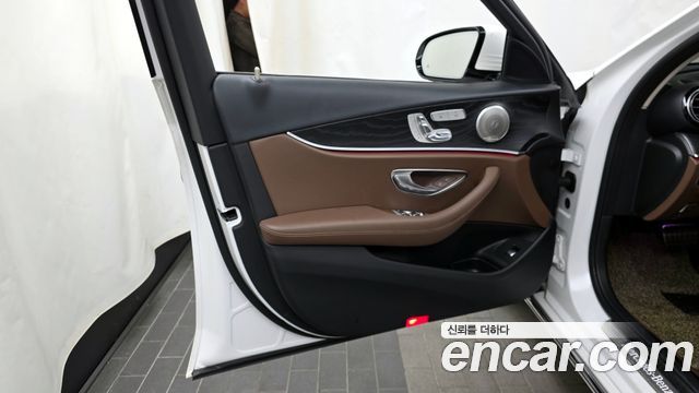 Mercedes-Benz E-Class E220d Avantgarde