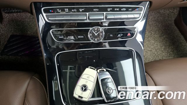 Mercedes-Benz E-Class E220d Avantgarde