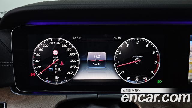 Mercedes-Benz E-Class E300 4MATIC Exclusive