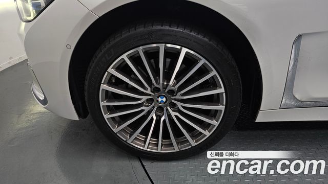 BMW 7-Series 730Ld xDrive Design Pure Excellence