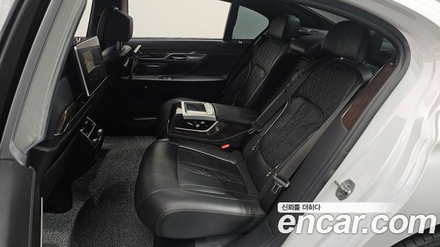 BMW 7-Series 730Ld xDrive Design Pure Excellence