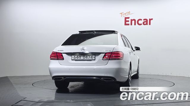 Mercedes-Benz E-Class E250 BlueTec 4MATIC AV
