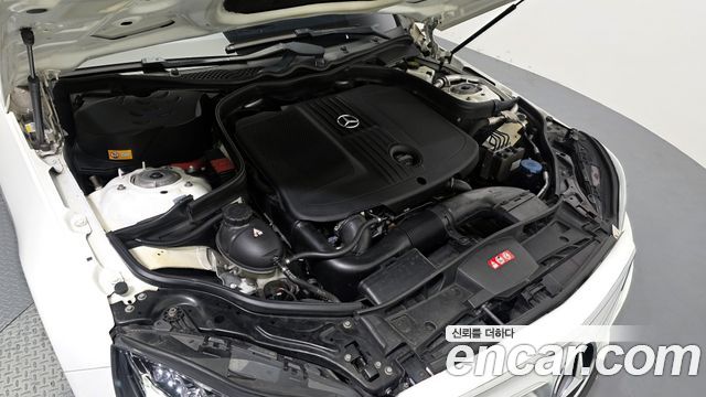Mercedes-Benz E-Class E250 BlueTec 4MATIC AV
