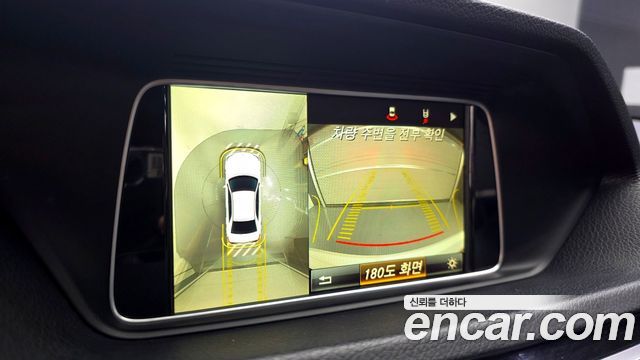 Mercedes-Benz E-Class E250 BlueTec 4MATIC AV