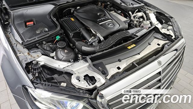 Mercedes-Benz E-Class E300e Exclusive