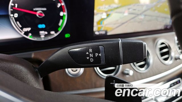 Mercedes-Benz E-Class E300e Exclusive