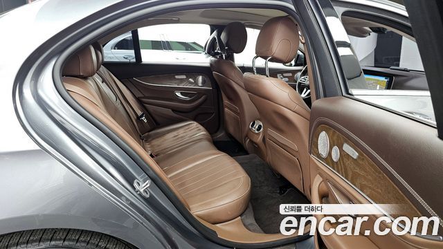 Mercedes-Benz E-Class E300e Exclusive