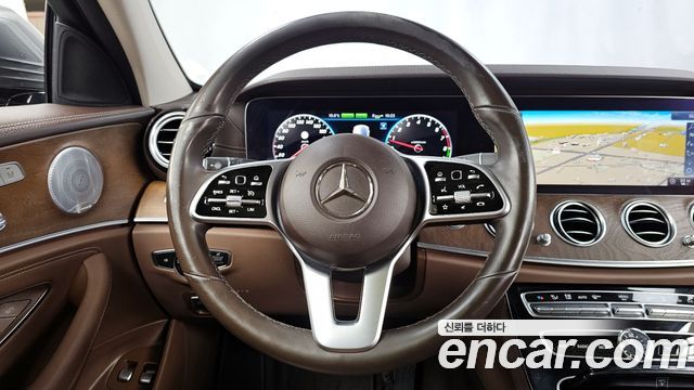 Mercedes-Benz E-Class E300e Exclusive