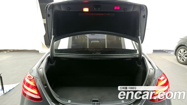 Mercedes-Benz E-Class E300e Exclusive