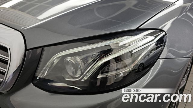 Mercedes-Benz E-Class E300e Exclusive