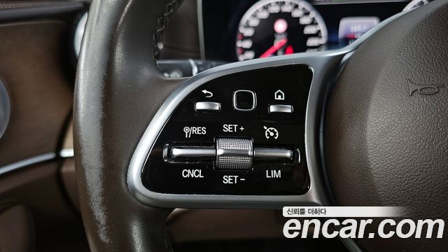 Mercedes-Benz E-Class E300e Exclusive