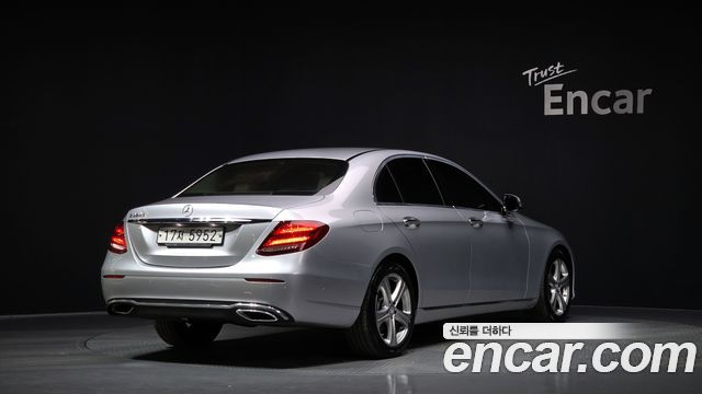 Mercedes-Benz E-Class E220d Avantgarde